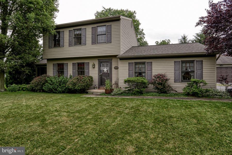 CLOVERLEAF STATION - Residential