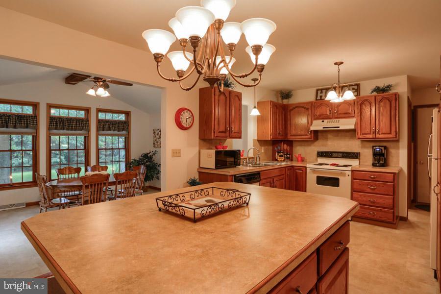 CLOVERLEAF STATION - Residential