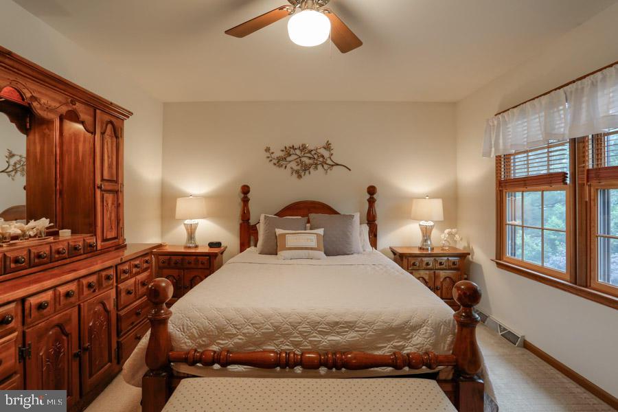 CLOVERLEAF STATION - Residential