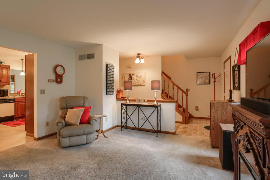 CLOVERLEAF STATION - Residential