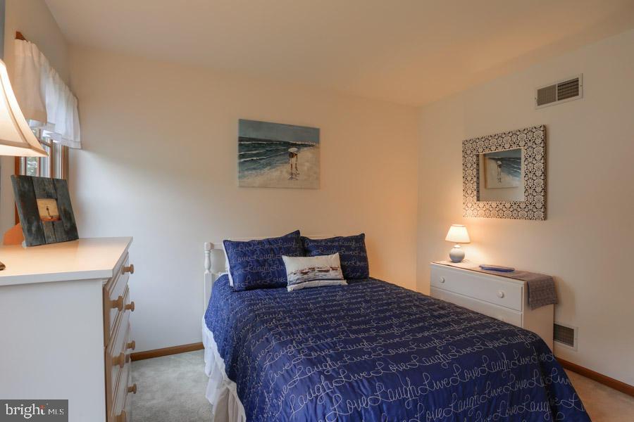 CLOVERLEAF STATION - Residential