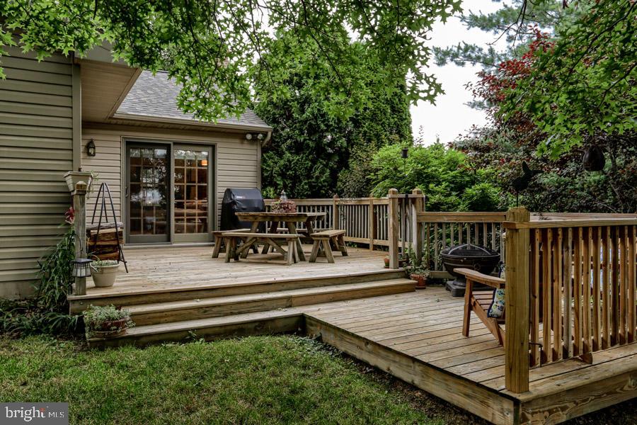 CLOVERLEAF STATION - Residential