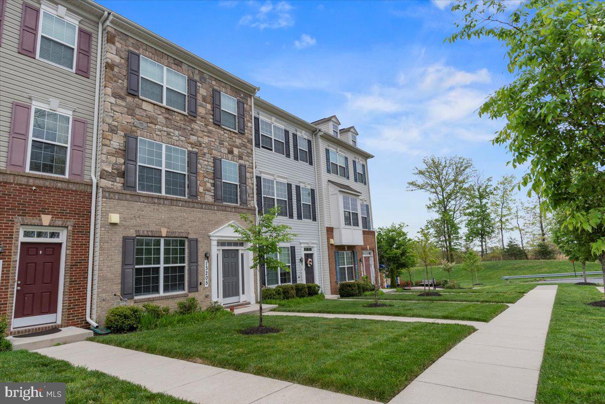 TOWNS OF TANGLEWOOD - Residential