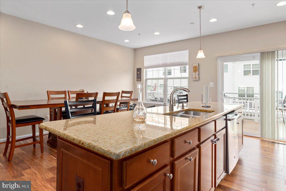 TOWNS OF TANGLEWOOD - Residential