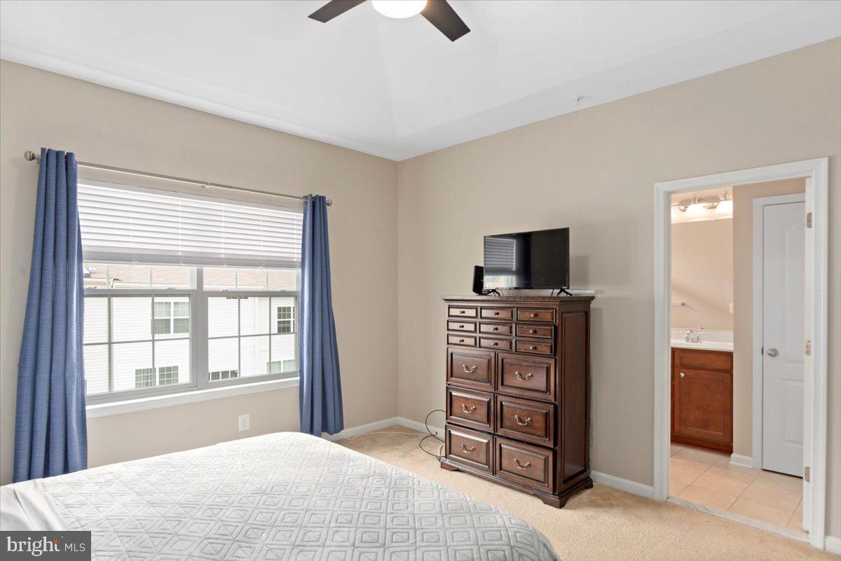 TOWNS OF TANGLEWOOD - Residential