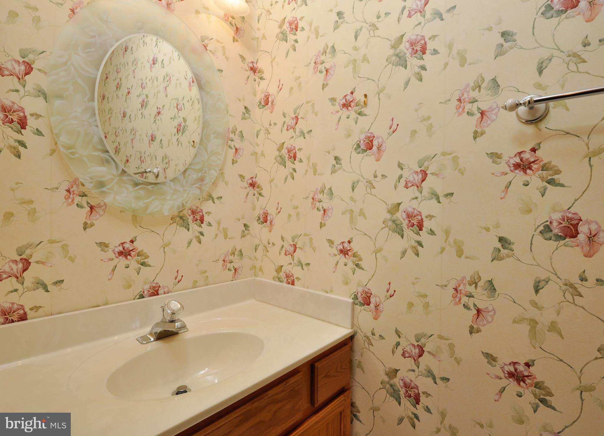 TURNBERRY WEST - Residential