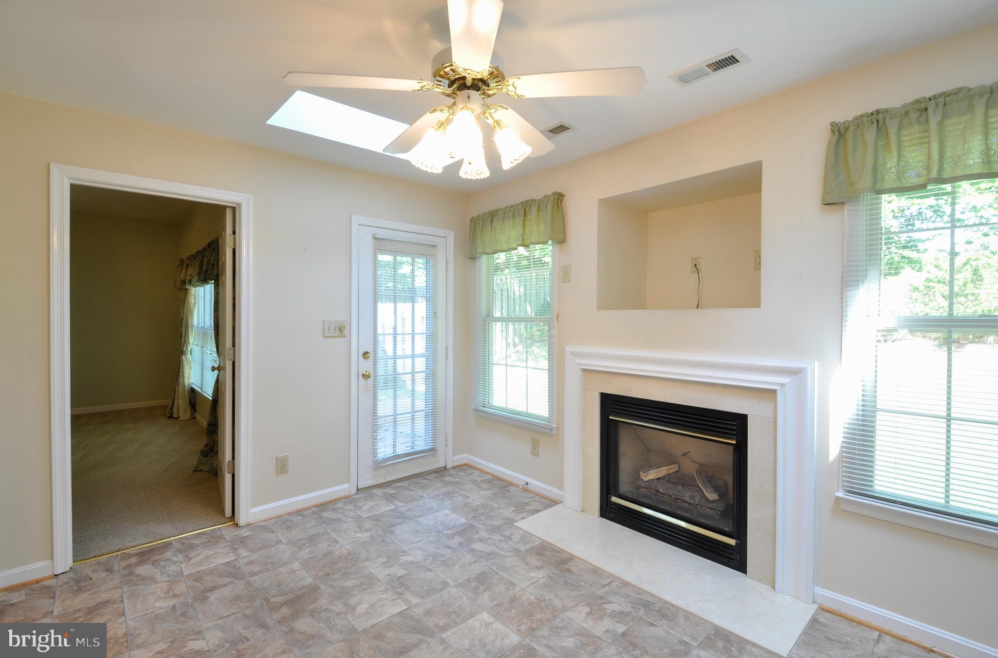 TURNBERRY WEST - Residential