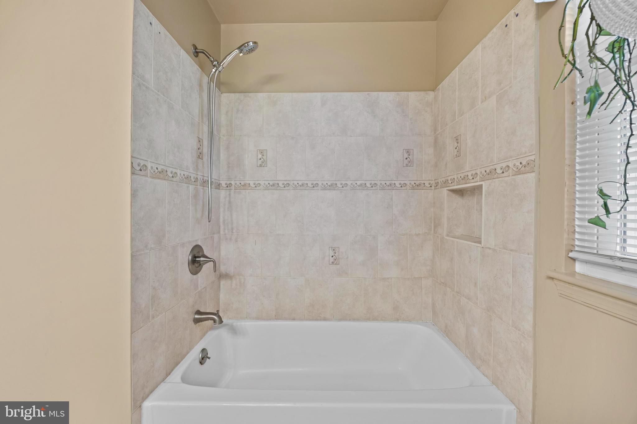 WINDLASS RUN - Residential