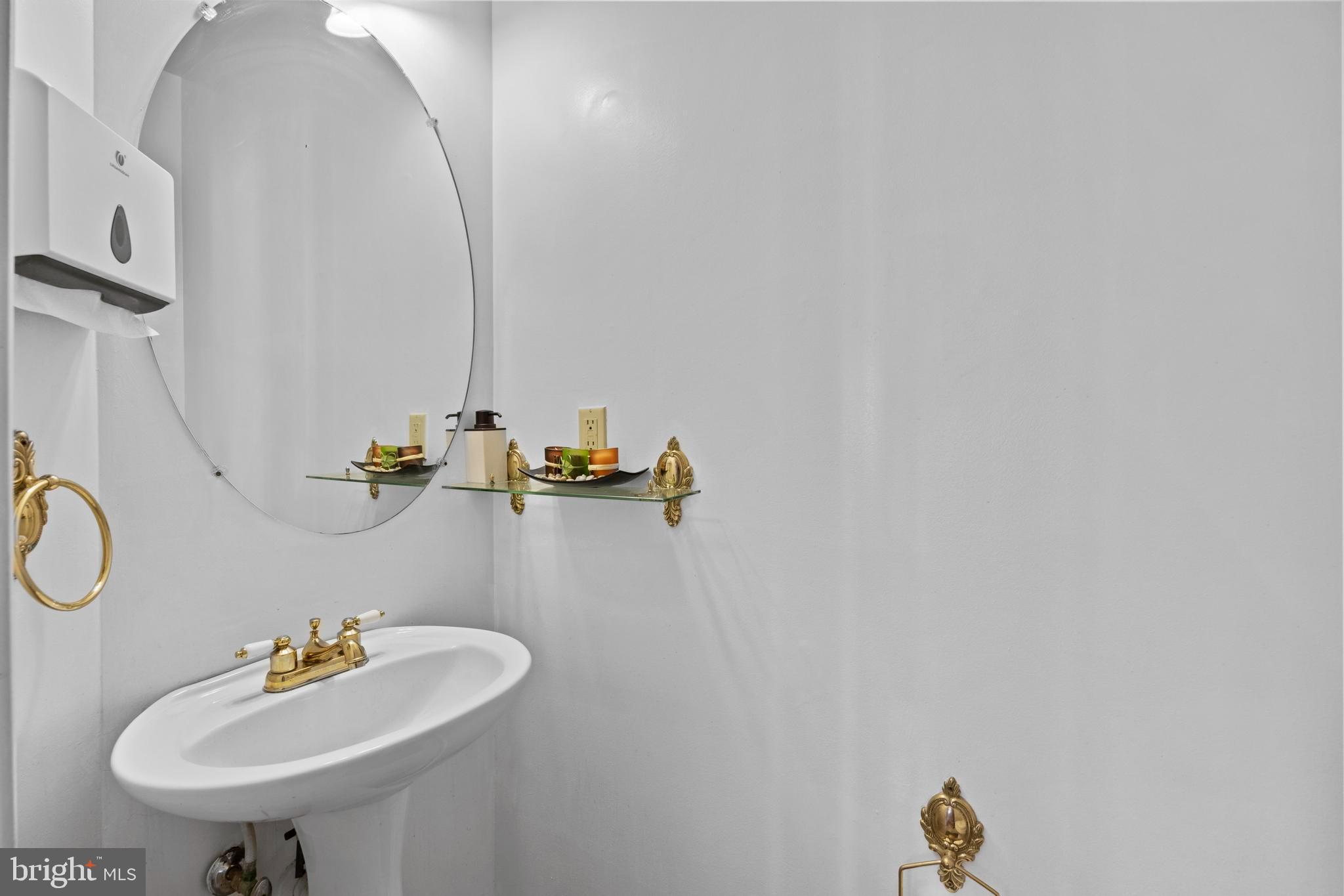 WINDLASS RUN - Residential