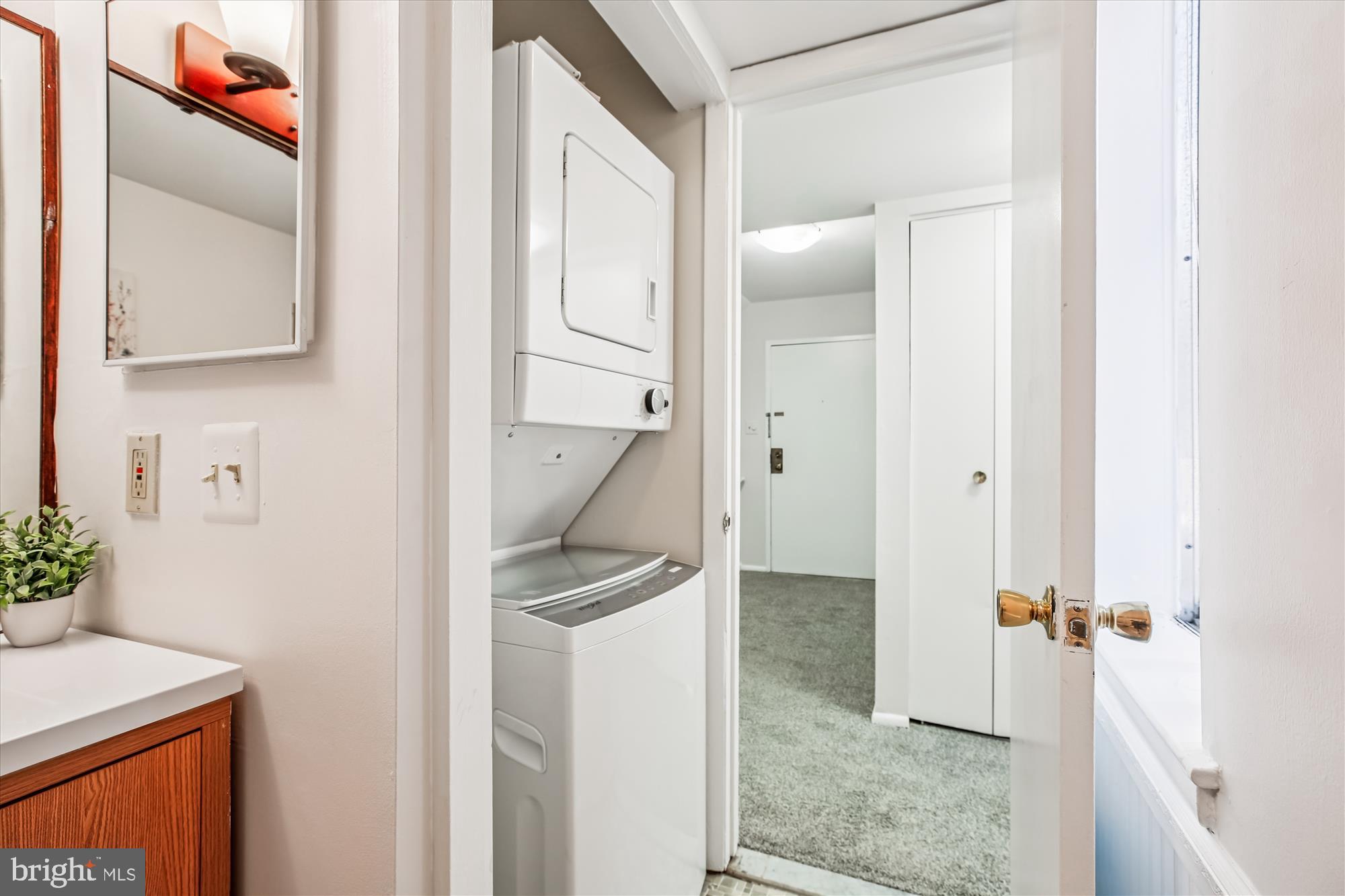 NORTH CREEK VILLAS - Residential