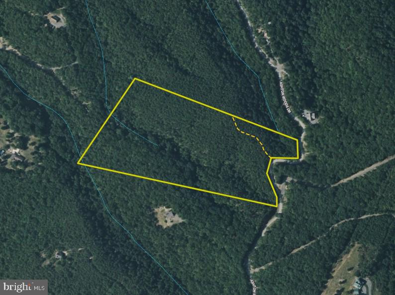 ASHTON WOODS PROPERTY OWNERS ASSOCIATION - Land