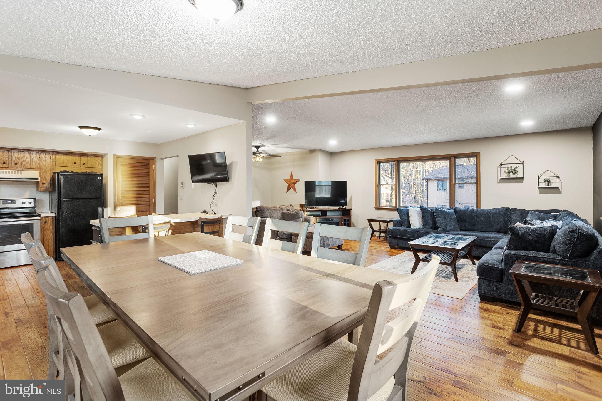 LAKE HARMONY - Residential