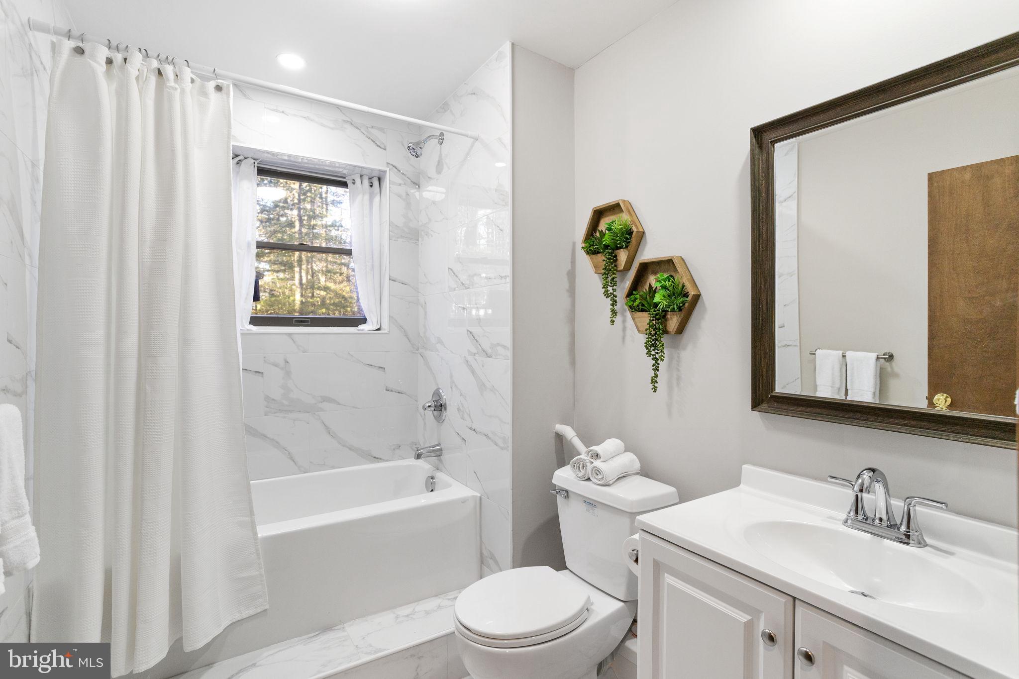 LAKE HARMONY - Residential