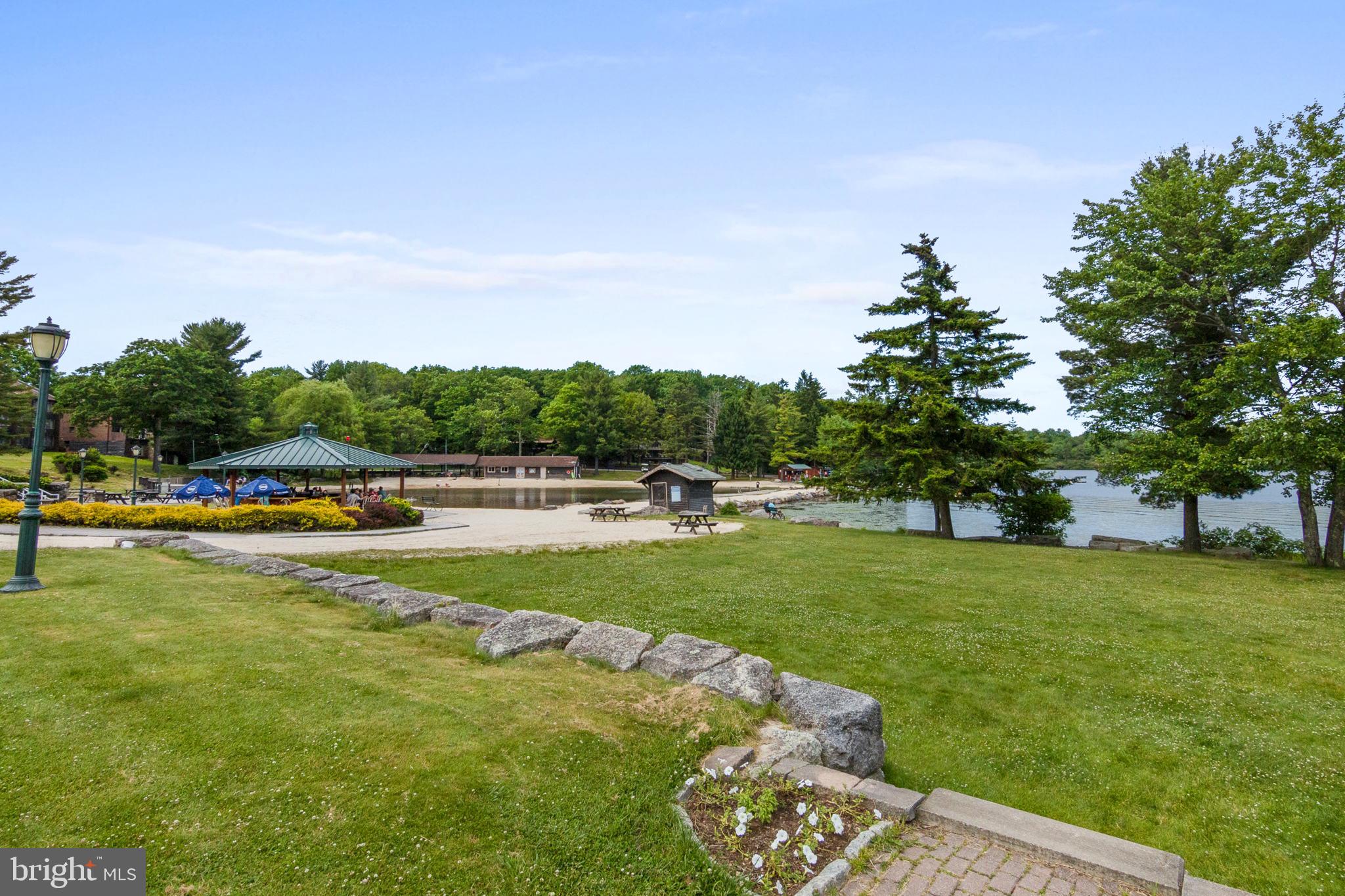 LAKE HARMONY - Residential