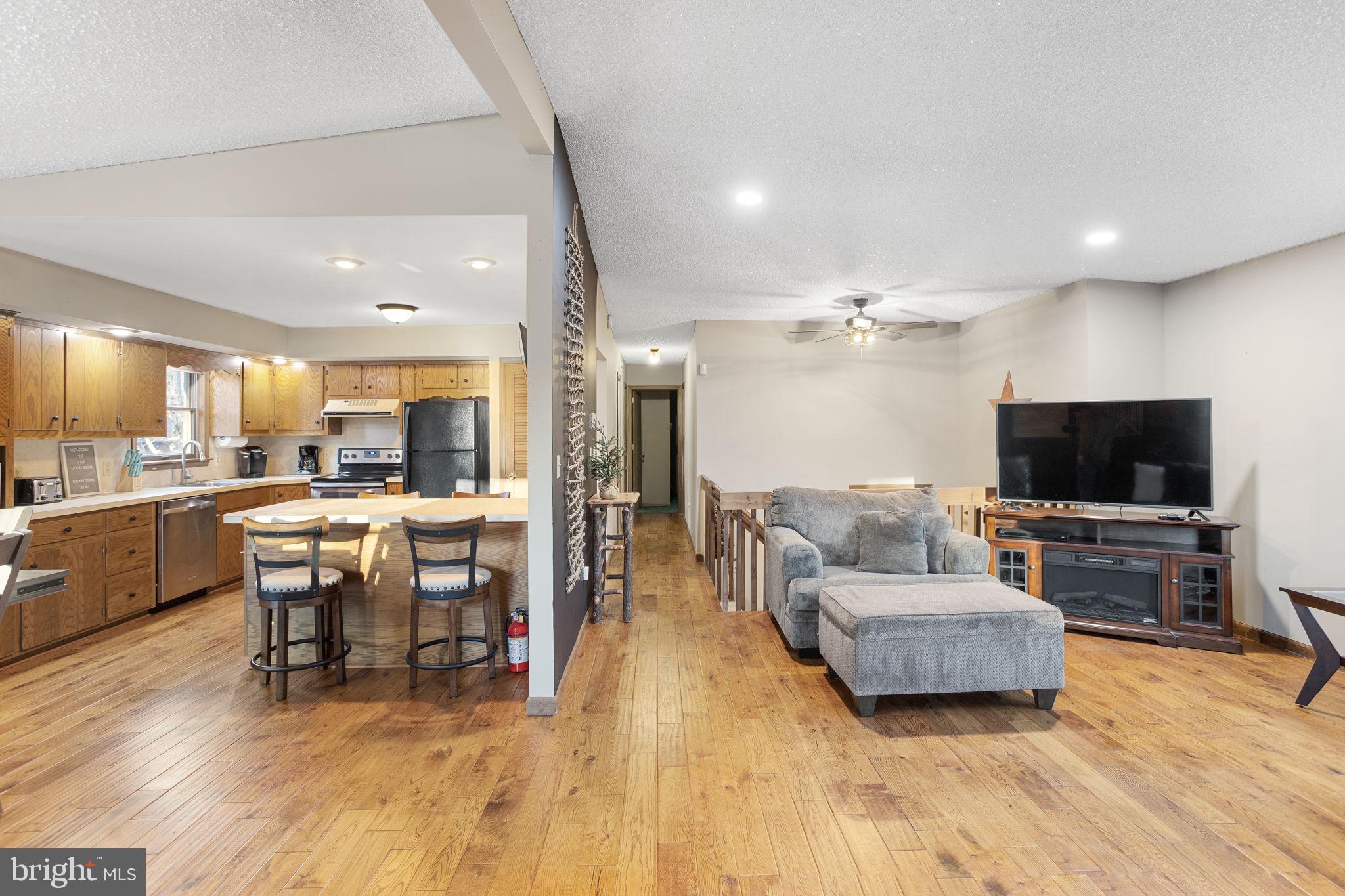 LAKE HARMONY - Residential