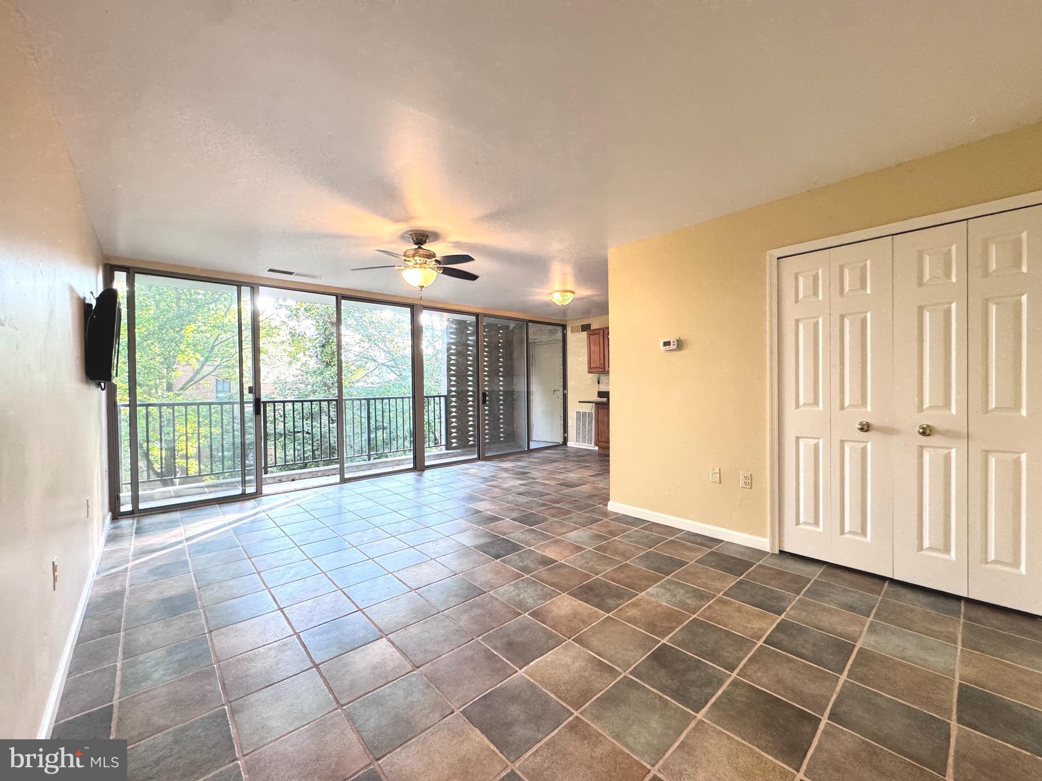 4420 BRIARWOOD COURT N 24