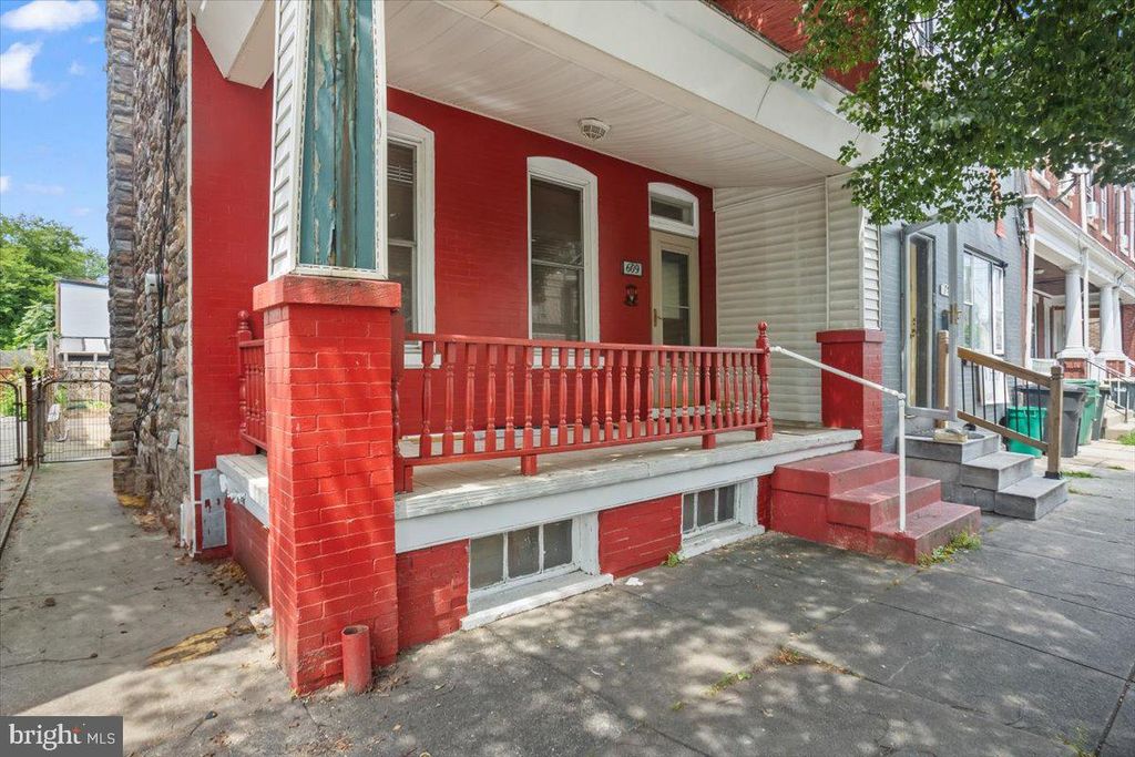 Photo of 609 E Chestnut Street, LANCASTER, PA 17603 (MLS # PALA2072034)