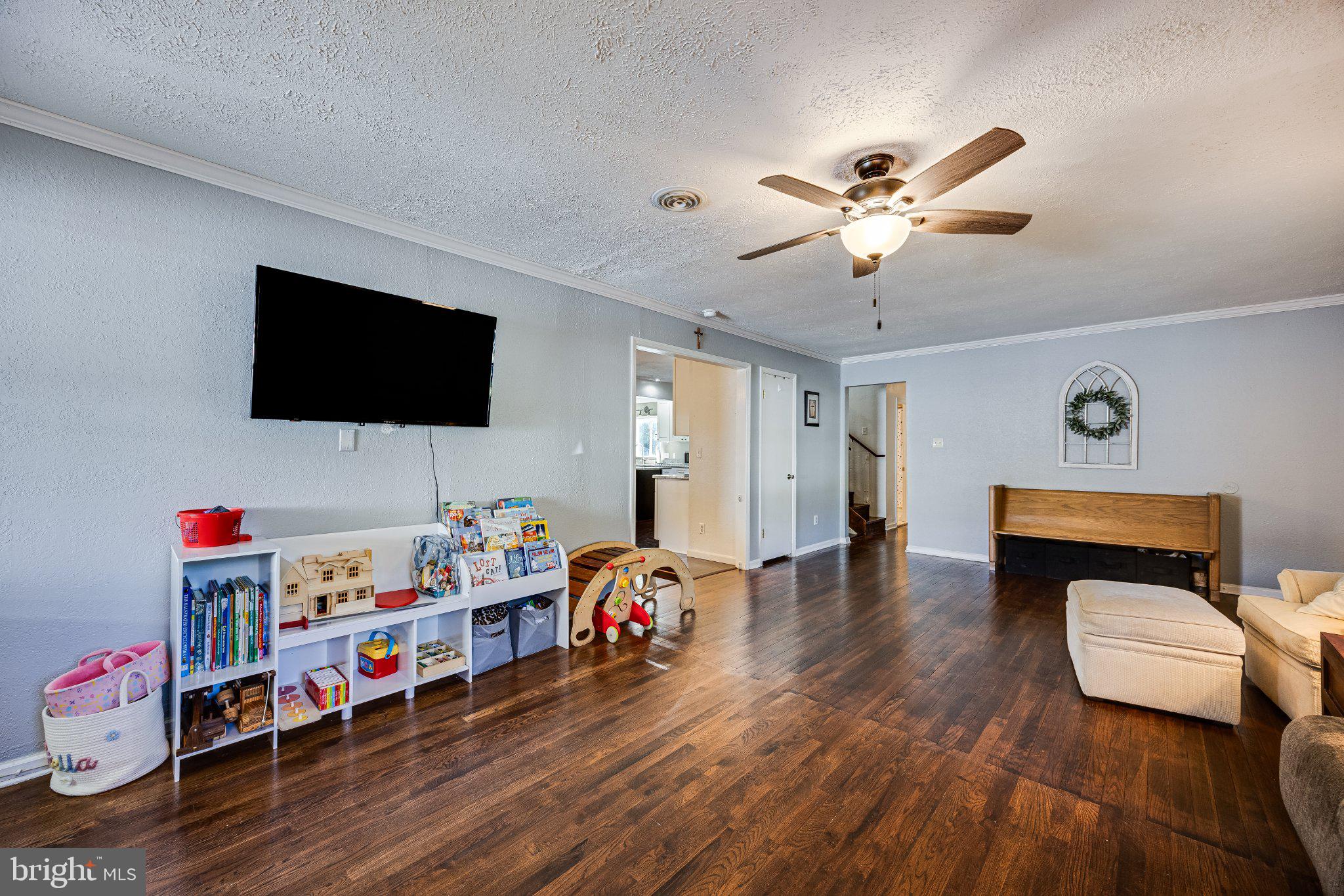 21388 LYNN DRIVE