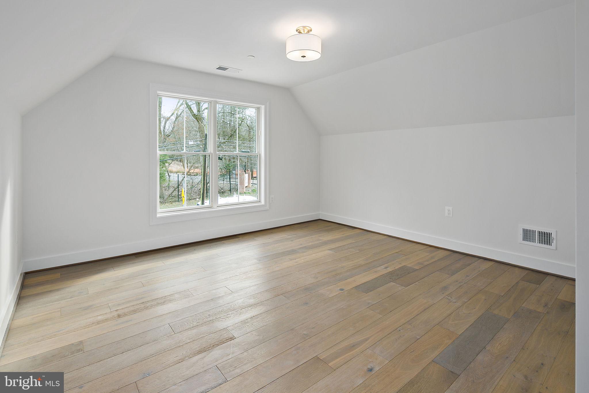 ROCK CREEK HILLS - Residential