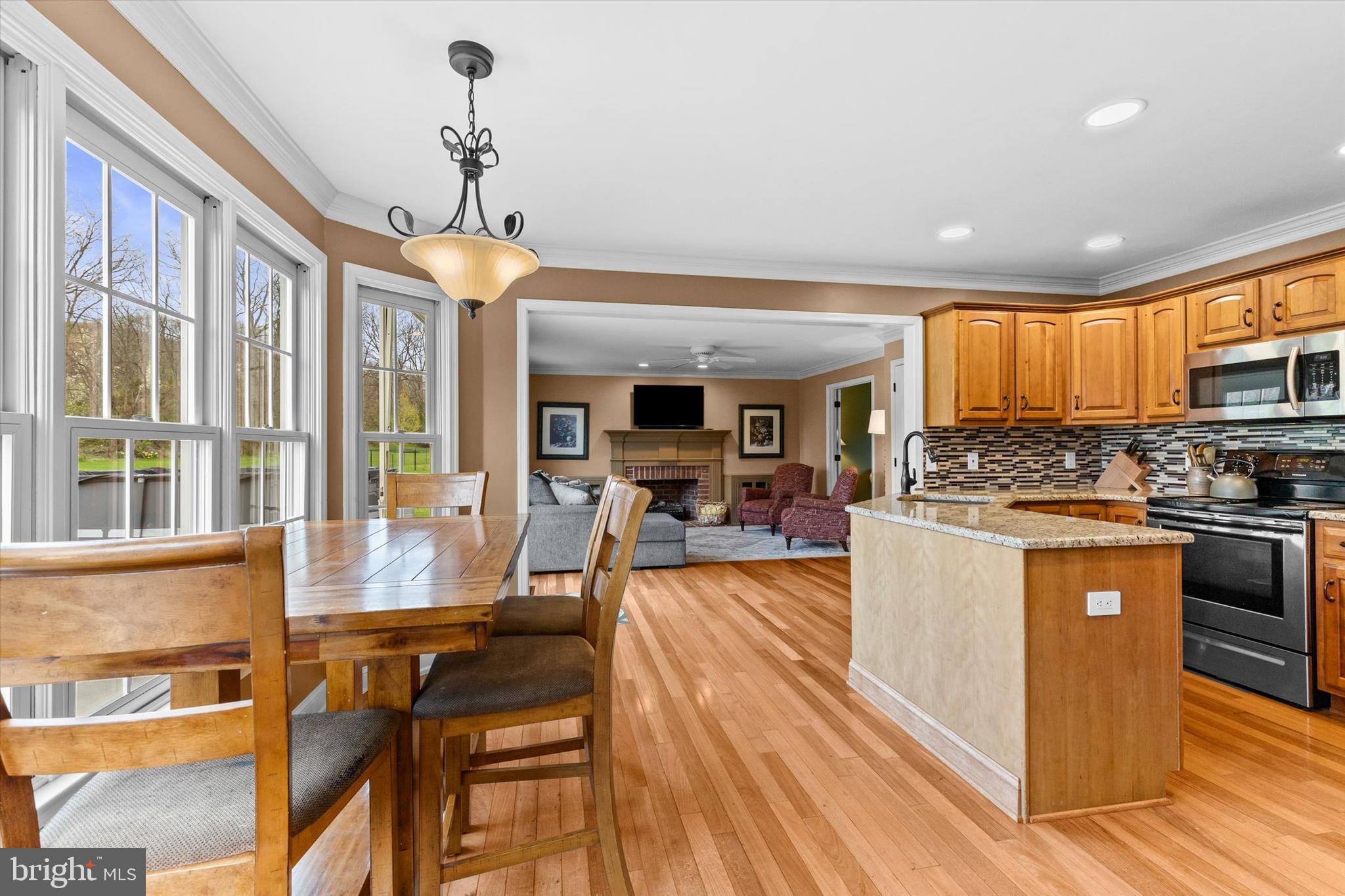 FAIRWAY HILLS - Residential