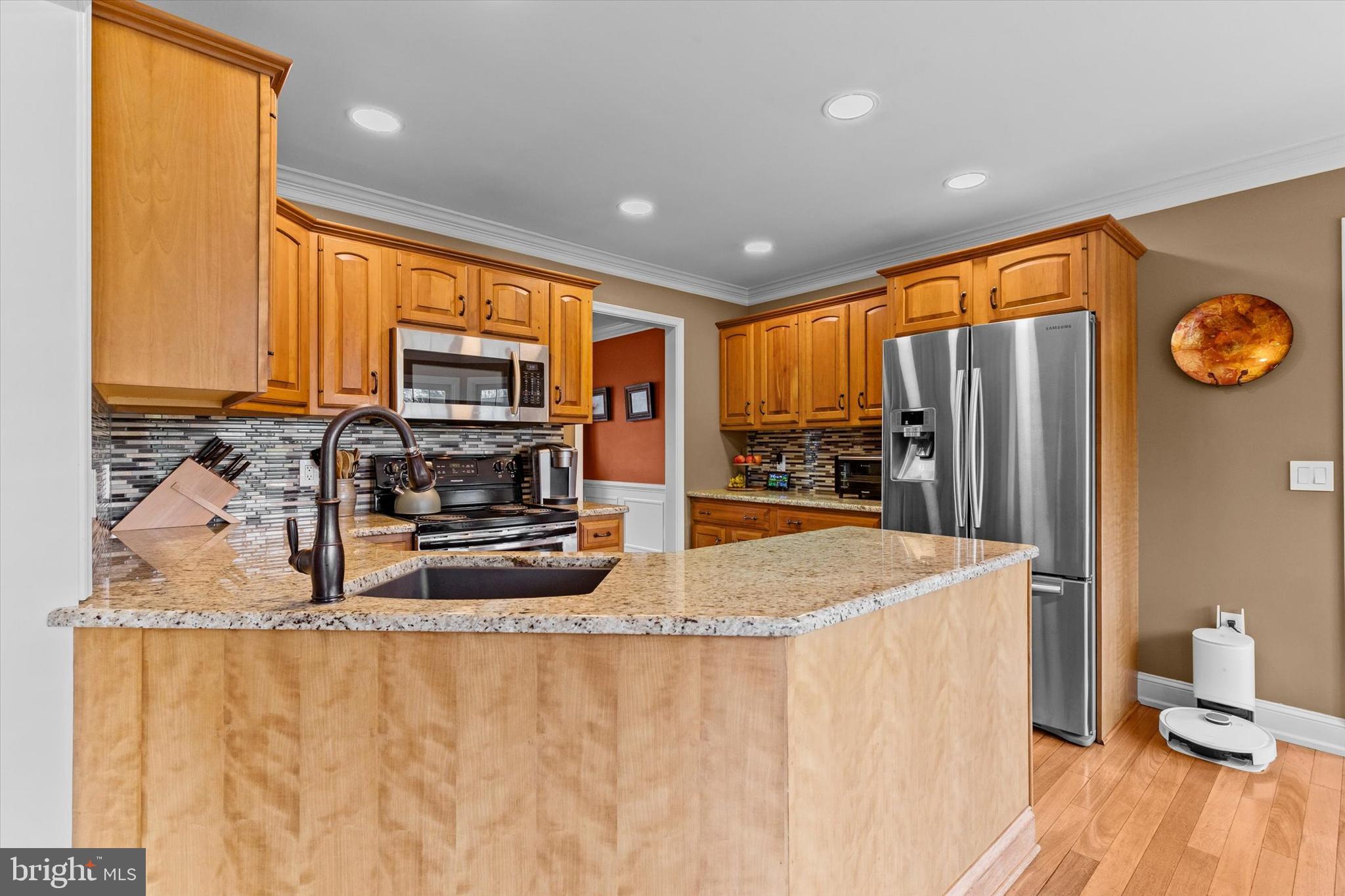 FAIRWAY HILLS - Residential