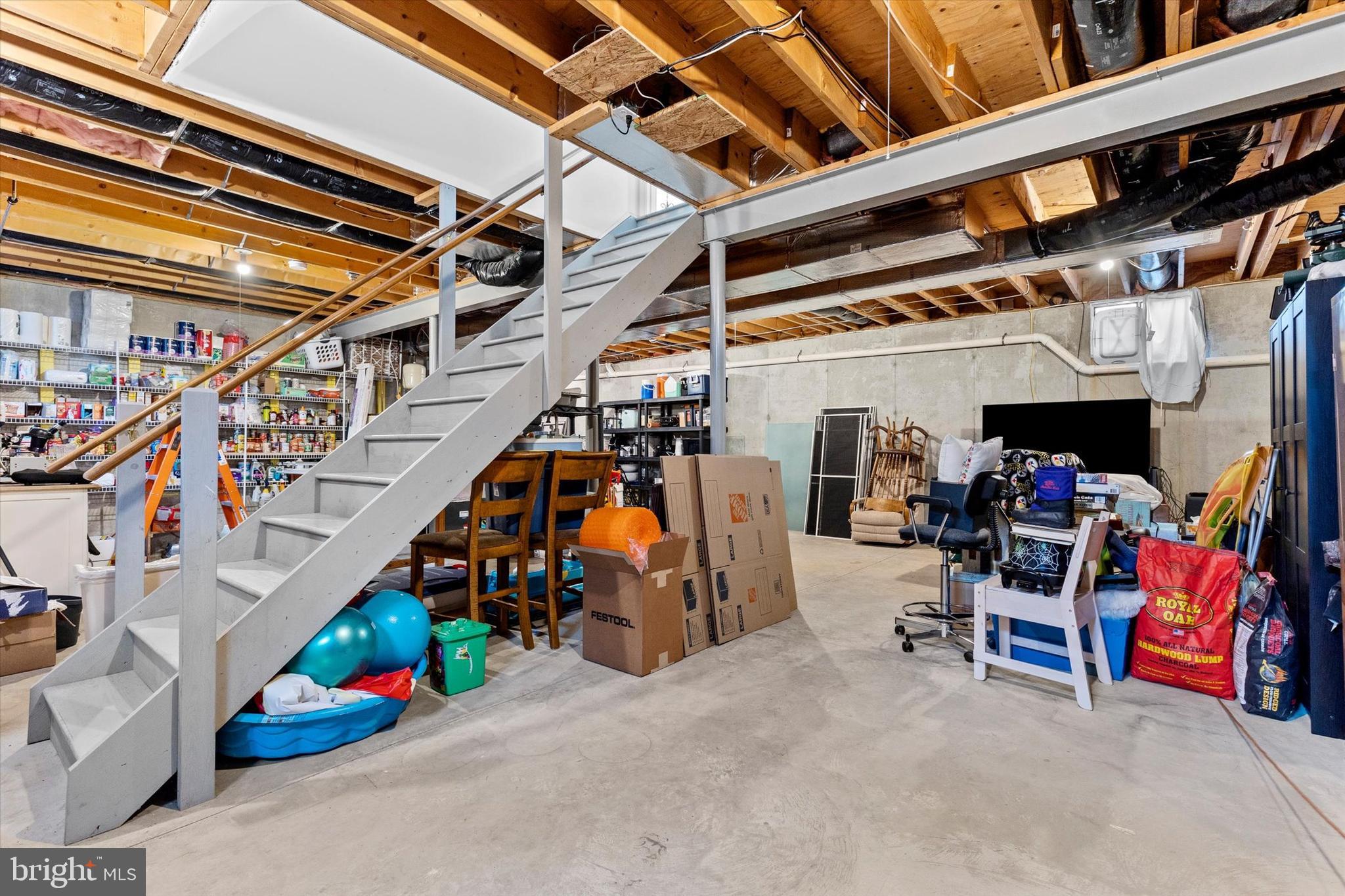 FAIRWAY HILLS - Residential