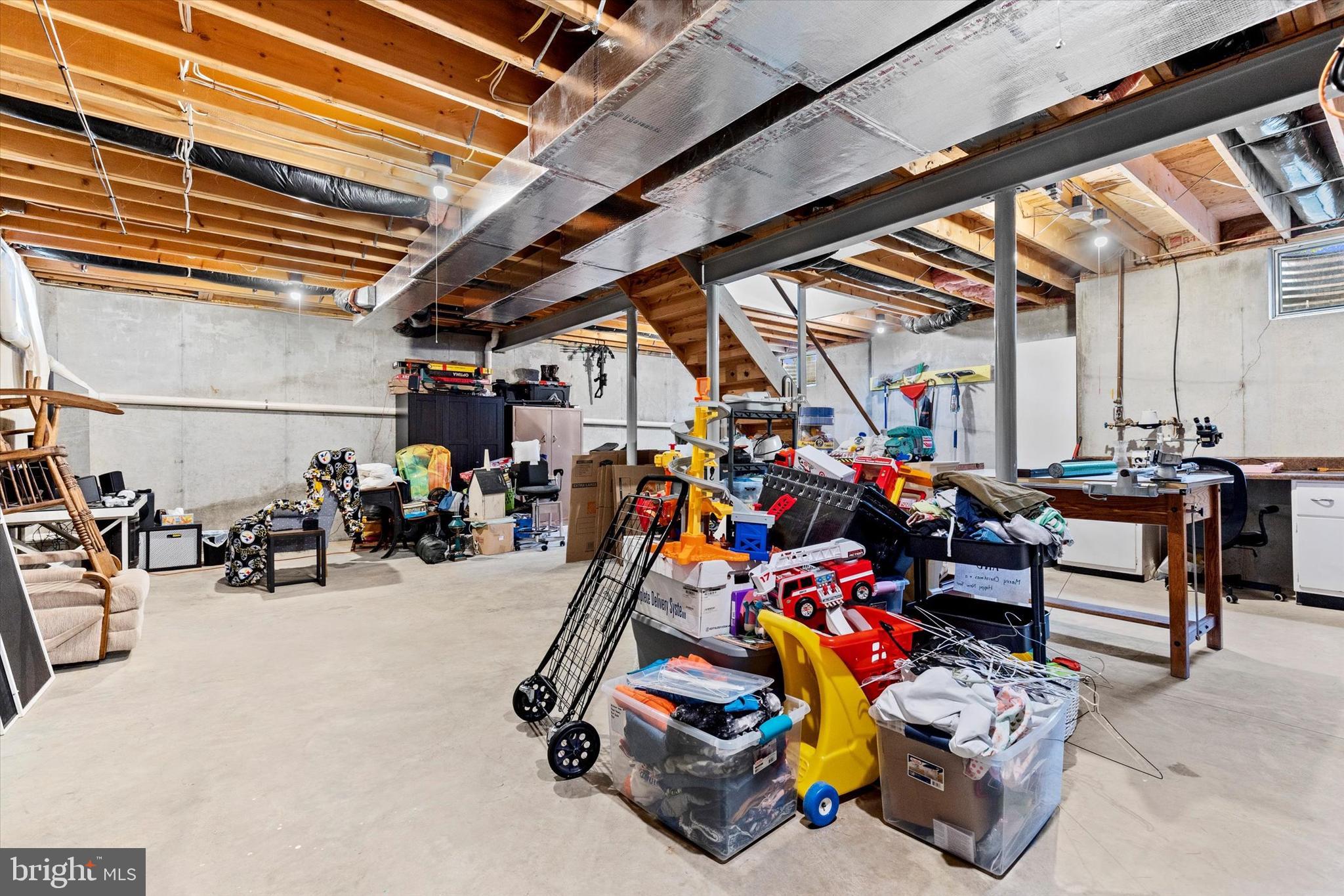 FAIRWAY HILLS - Residential