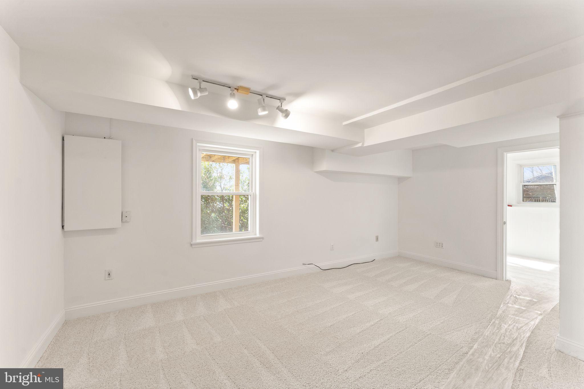 BULL RUN MOUNTAIN - Residential