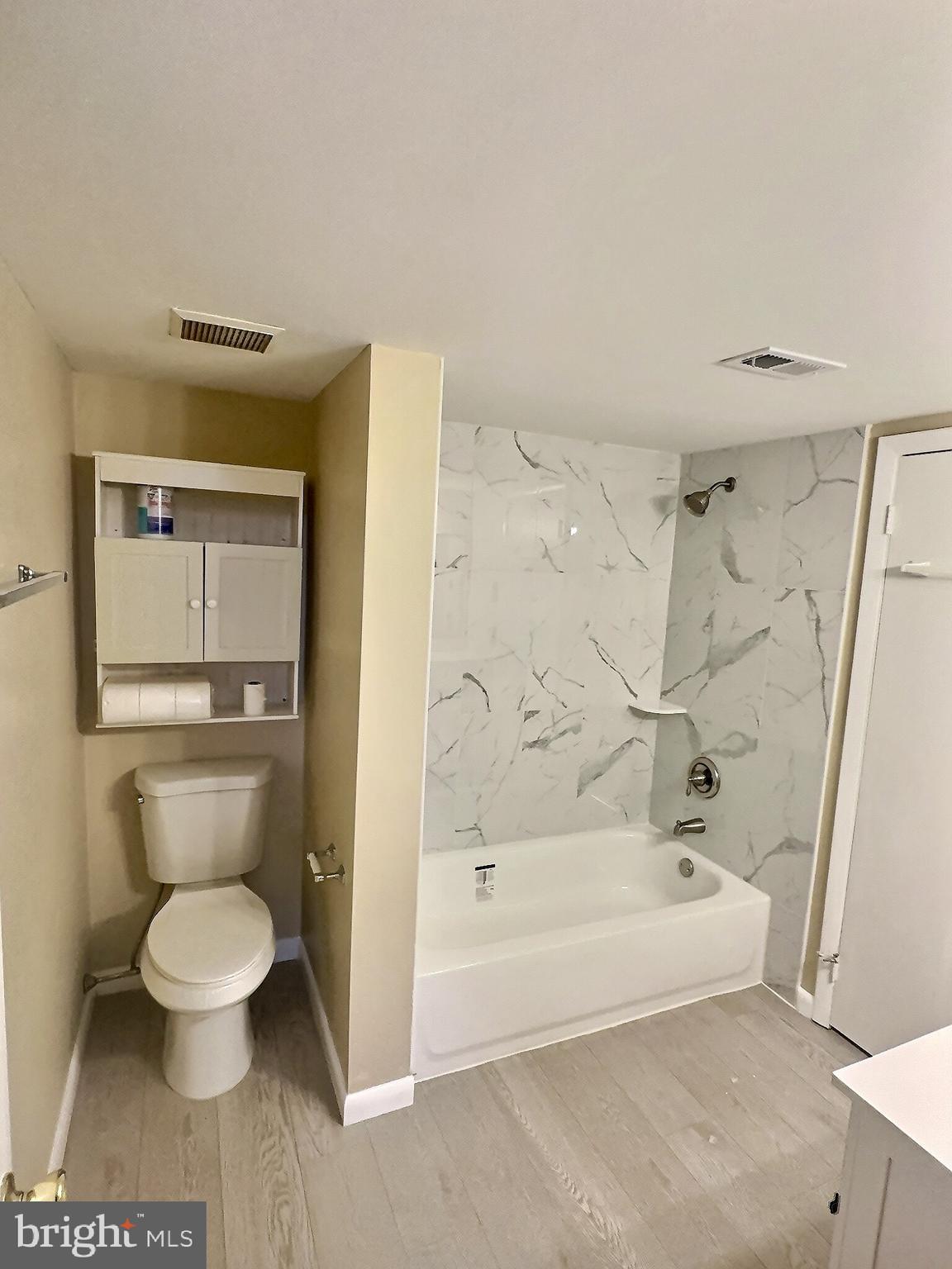 MAPLE VALLEY - Residential Lease