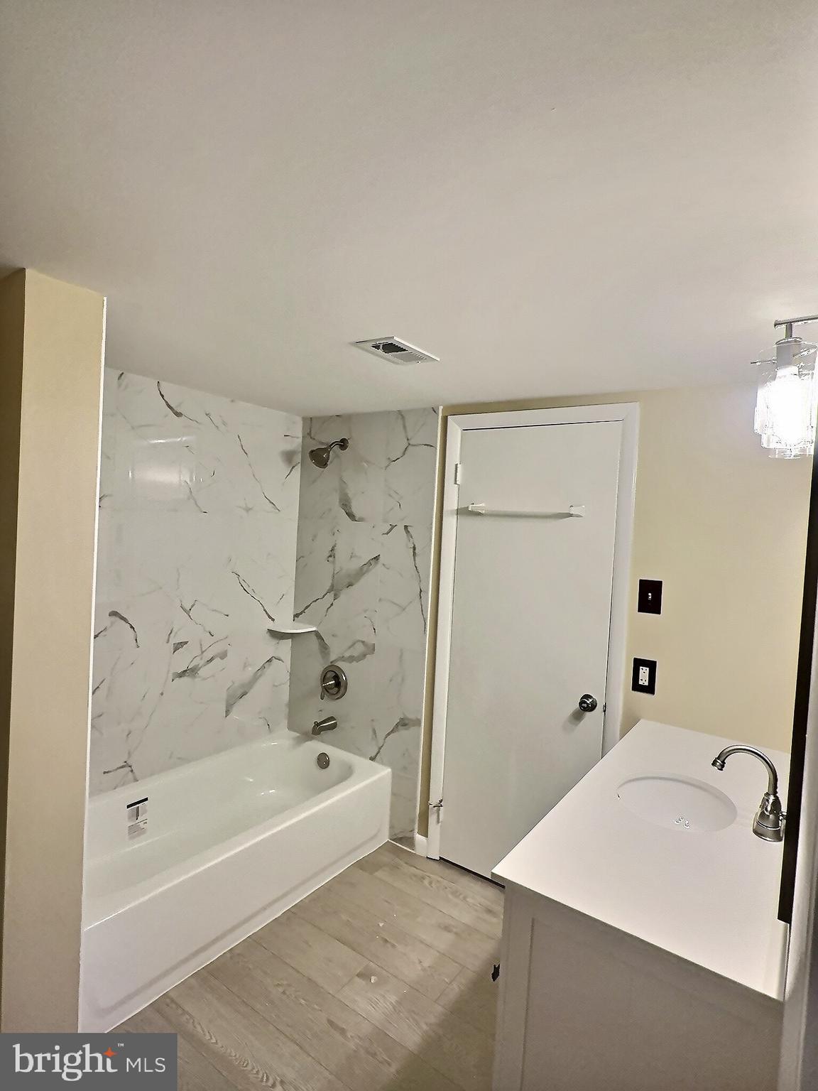 MAPLE VALLEY - Residential Lease