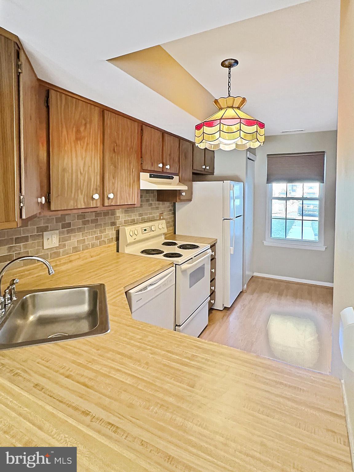 MAPLE VALLEY - Residential Lease