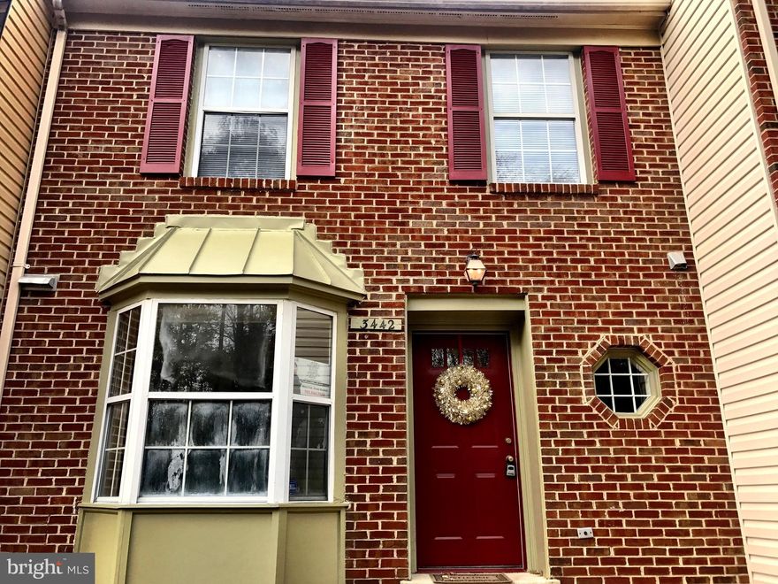 Welcome home this Holiday! Move In Ready w/ TONS of Upgrades! 3 Level TH w/ Full Basement Walkout Separate Entrance. Updated Beautiful Kitchens & Baths!Gorgeous Renovated Master Bath w/ Modern tile & Vanity. Renovated Full Bathroom w/ New Tile & Vanity. New Carpet in all rooms & stair ways. Updated Half bath w/New Vanity Tiling. Lake ridge community, Nearby shopping centers,walking paths & park.