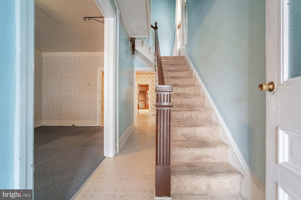 Photo of 823 LOCUST ST, COLUMBIA, PA 17512 (MLS # PALA2035382)