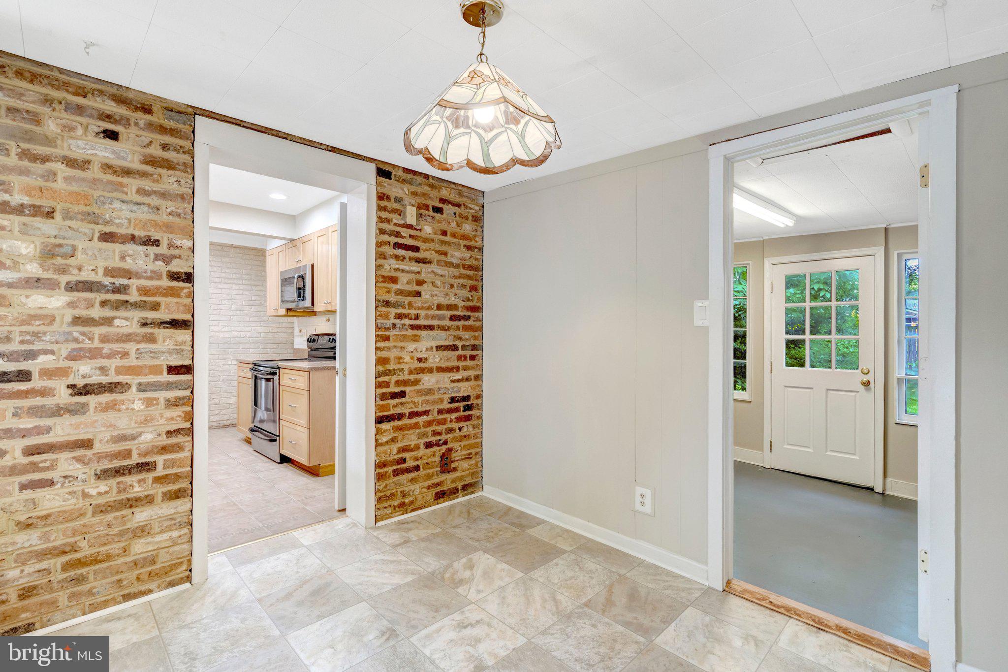 3435 BROOKWOOD DRIVE