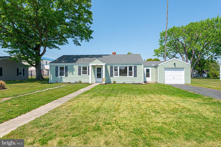 Welcome to this beautifully renovated 3-bedroom, 1-bath home in the heart of Delmar, Delaware! Completely updated in 2026, this property features brand-new stainless steel appliances, stylish LVP flooring, new carpet, and a fully renovated bathroom with modern finishes throughout.
Conveniently located within walking distance to the local high school, this home is perfect for enjoying everything Delmar has to offer—from its strong sense of community to its well-known school spirit and competitive sports programs. Whether it’s Friday night lights or everyday convenience, you’ll love the small-town charm paired with easy access to nearby amenities.
Enjoy the benefits of low Delaware taxes and no HOA fees, all while being just a short drive to the Delaware and Maryland beaches—making this a great option for a primary residence, second home, or investment opportunity.
Don’t miss your chance to own a fully updated home in a growing area with unbeatable value!