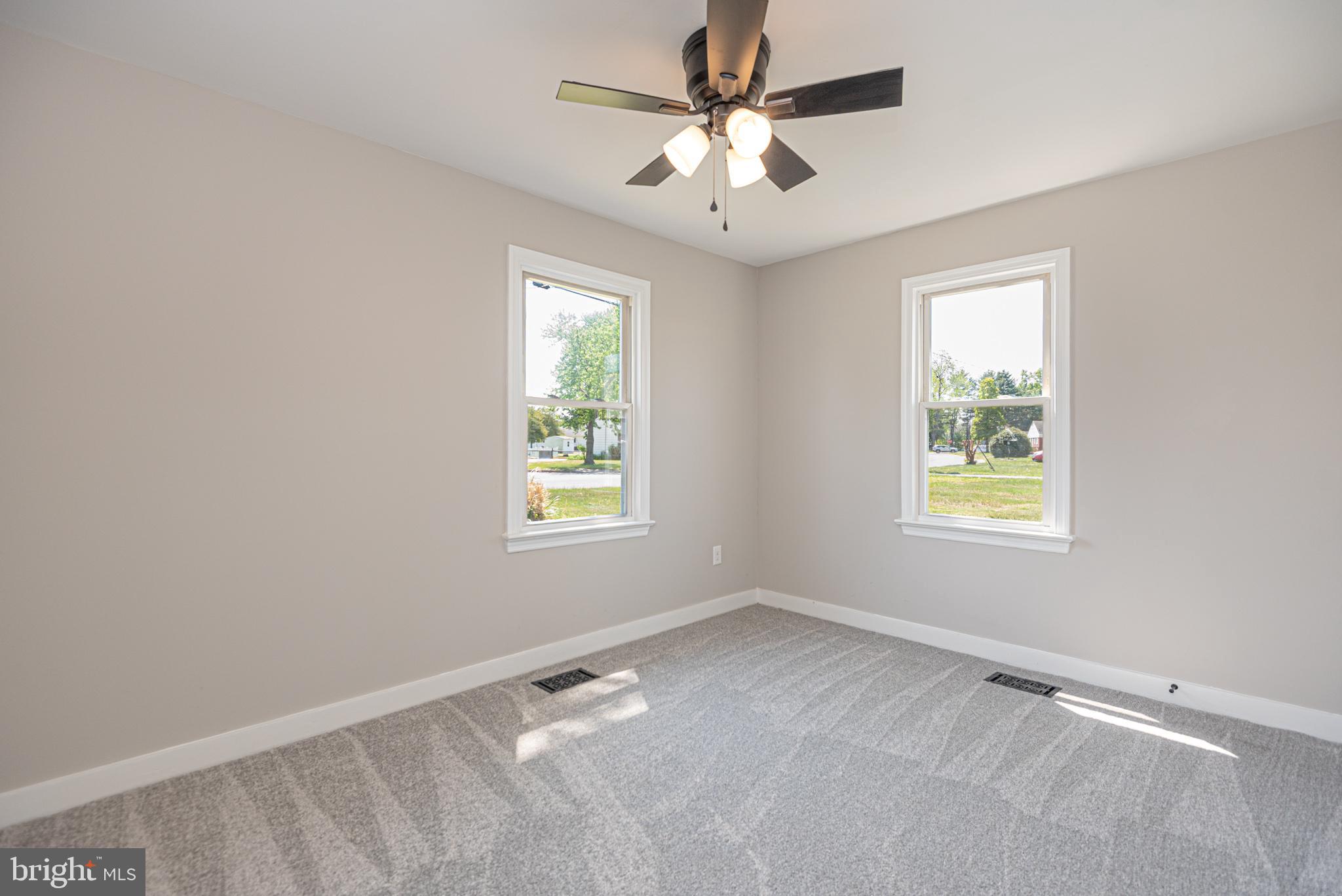 DELMAR MANOR - Residential