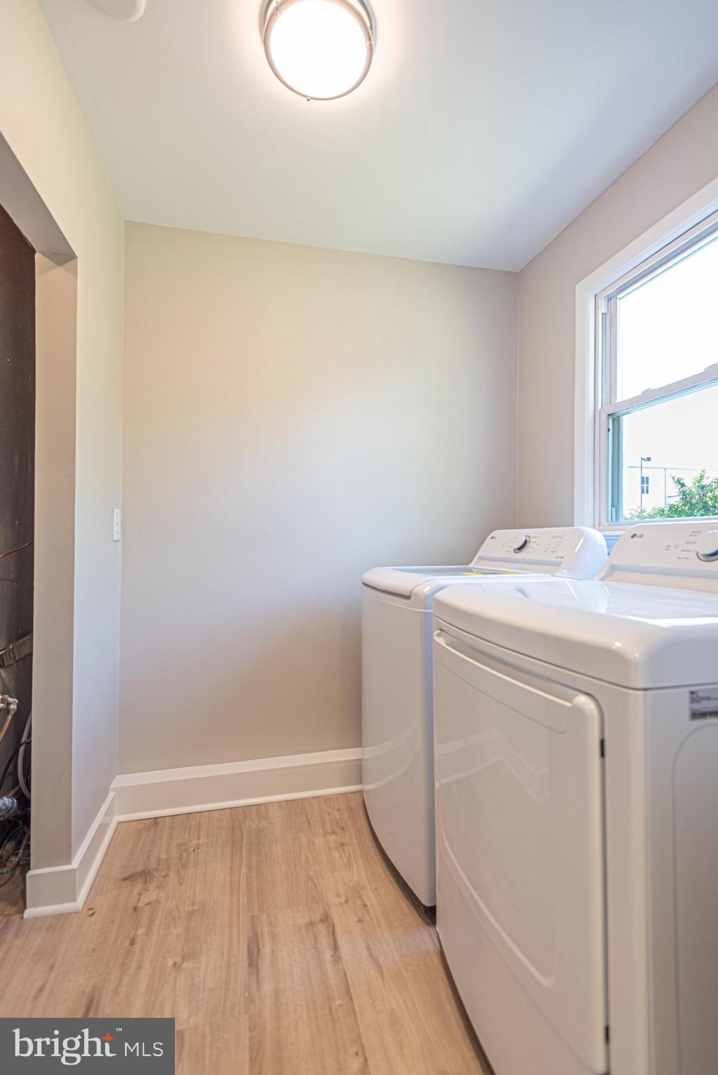 DELMAR MANOR - Residential