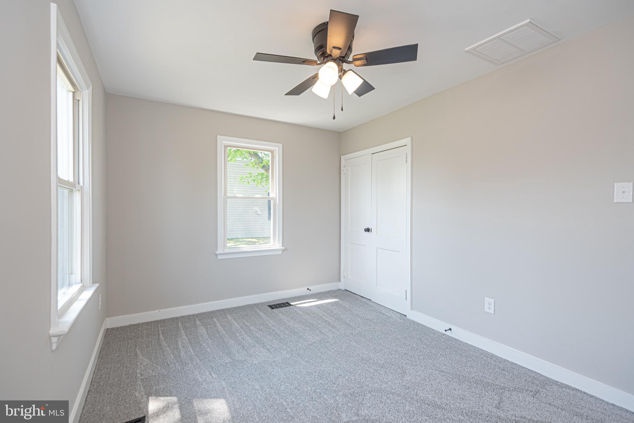 DELMAR MANOR - Residential