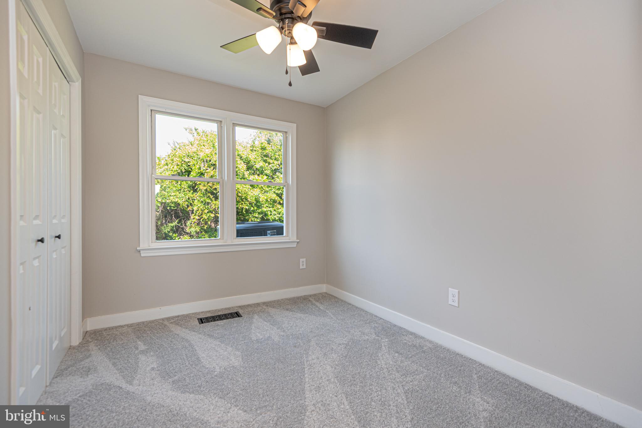 DELMAR MANOR - Residential