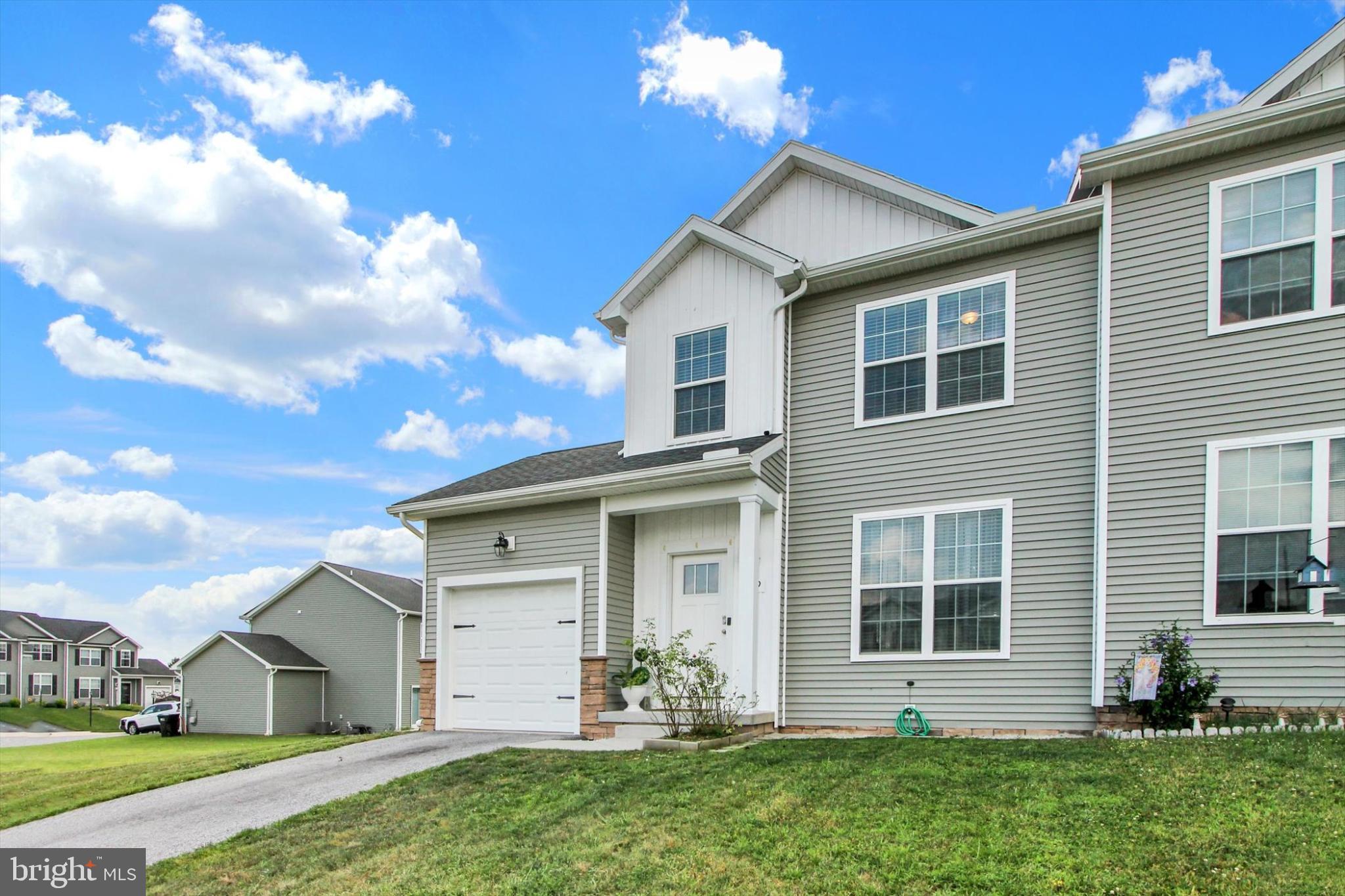 CHAPEL RIDGE - Residential