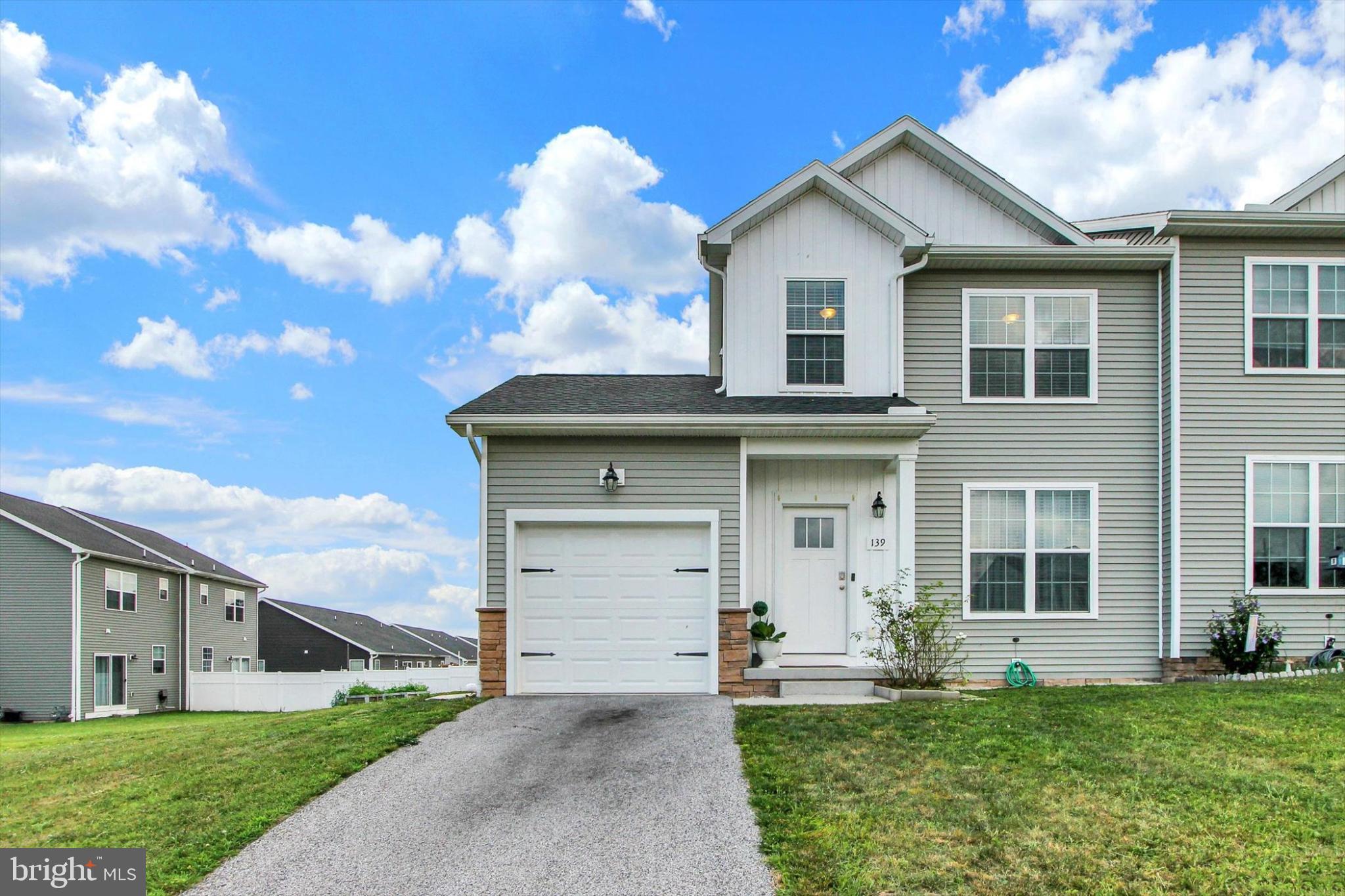 CHAPEL RIDGE - Residential