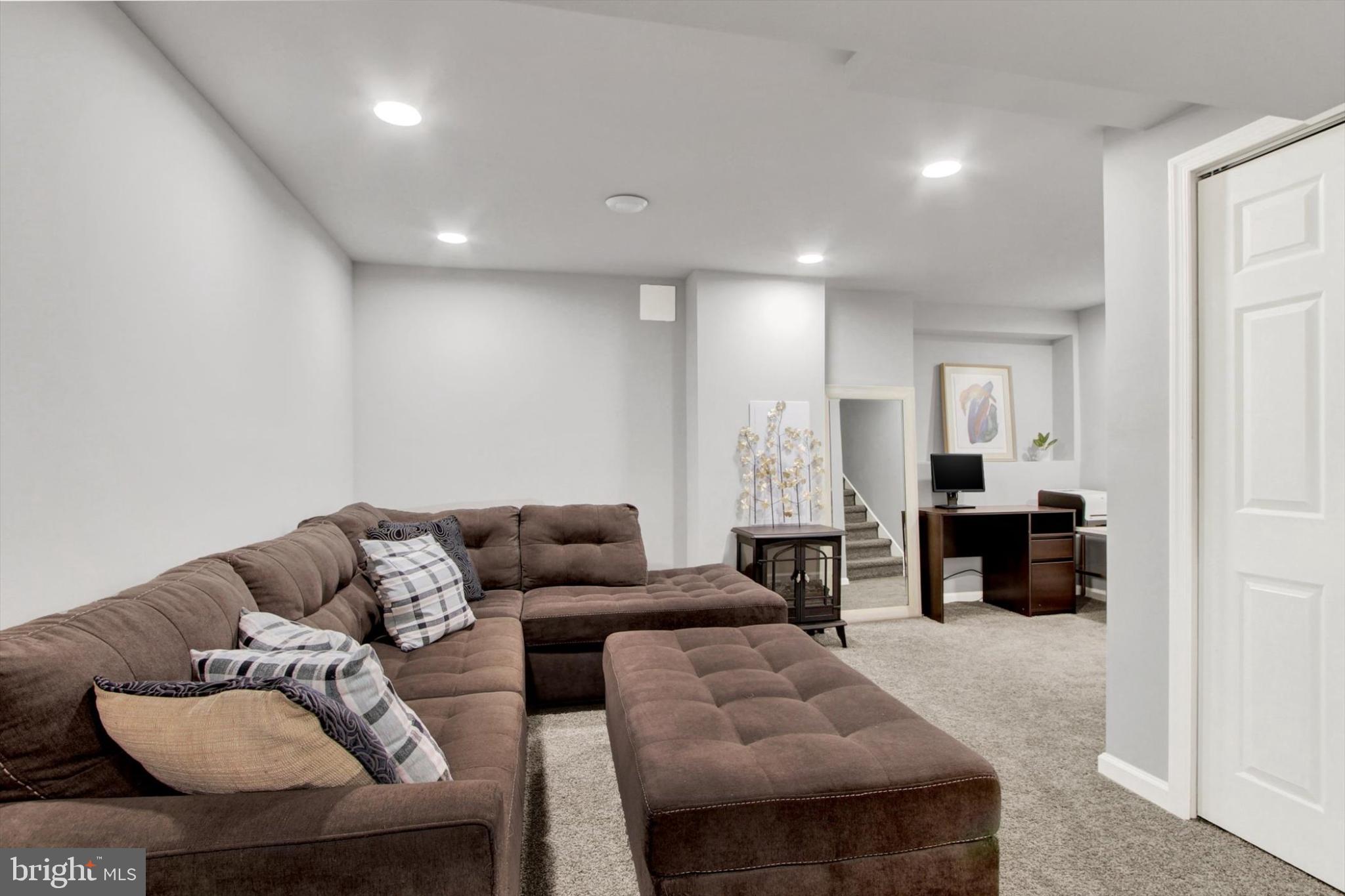 CHAPEL RIDGE - Residential