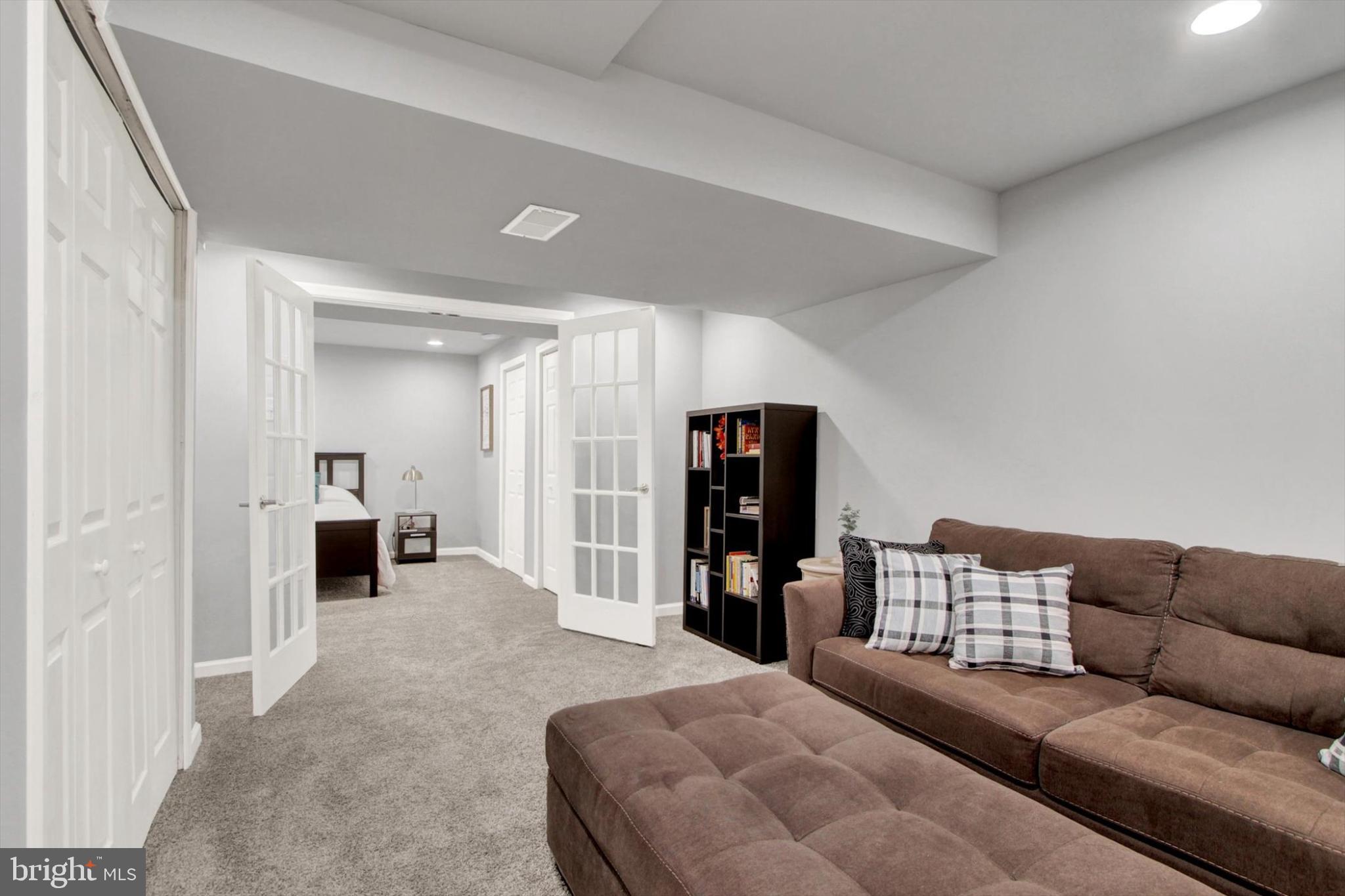 CHAPEL RIDGE - Residential