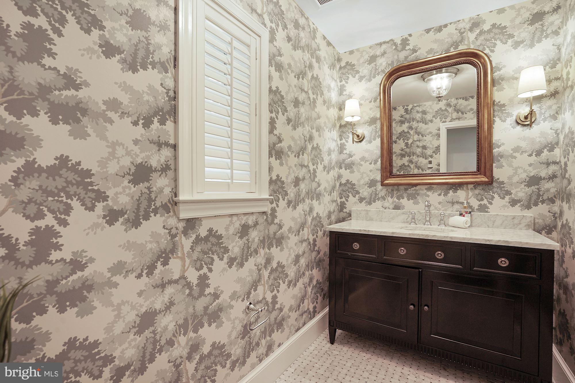 KENWOOD - Residential