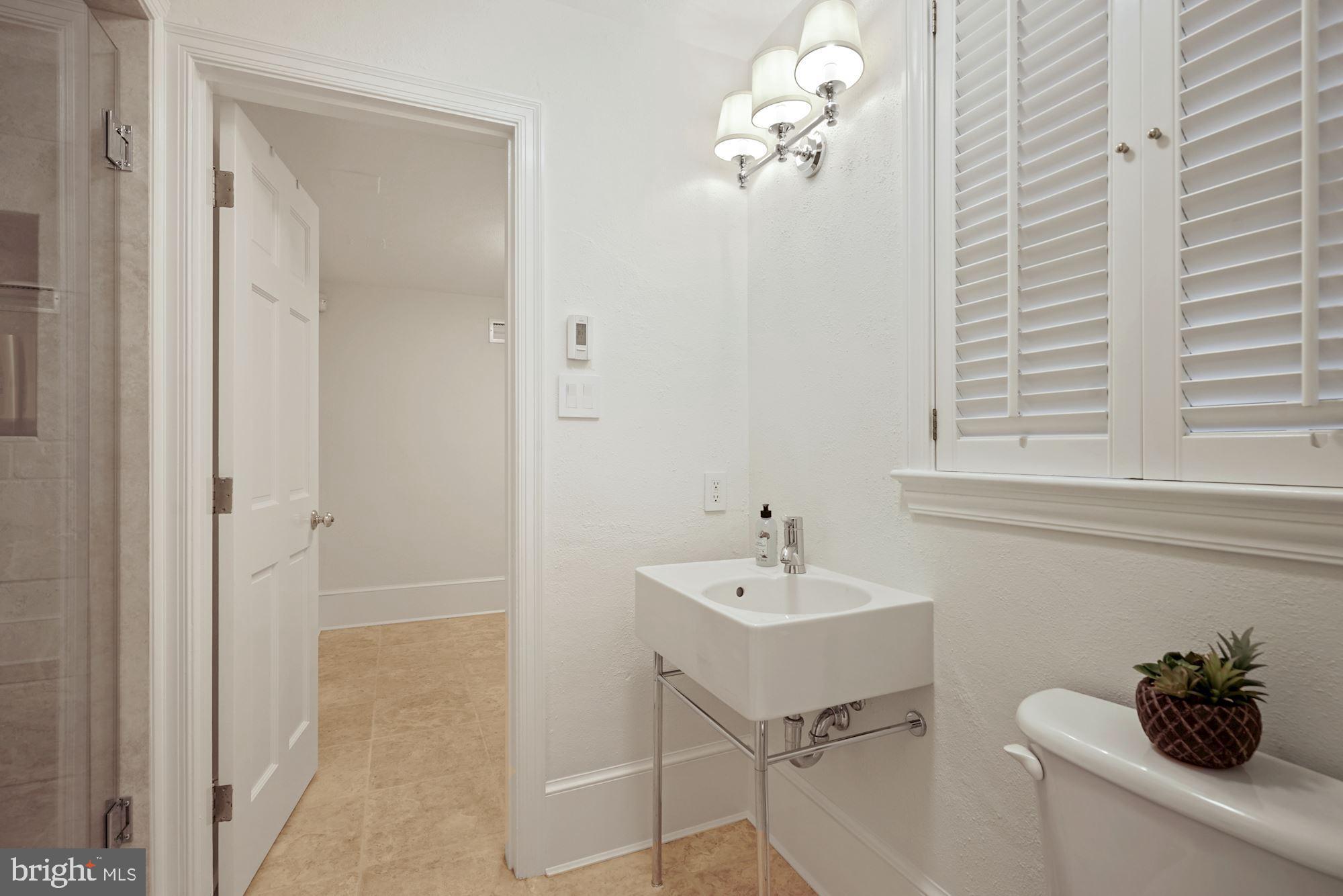 KENWOOD - Residential