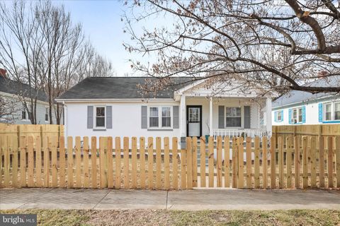 414 VIRGINIA AVENUE FRONT ROYAL VA 22630