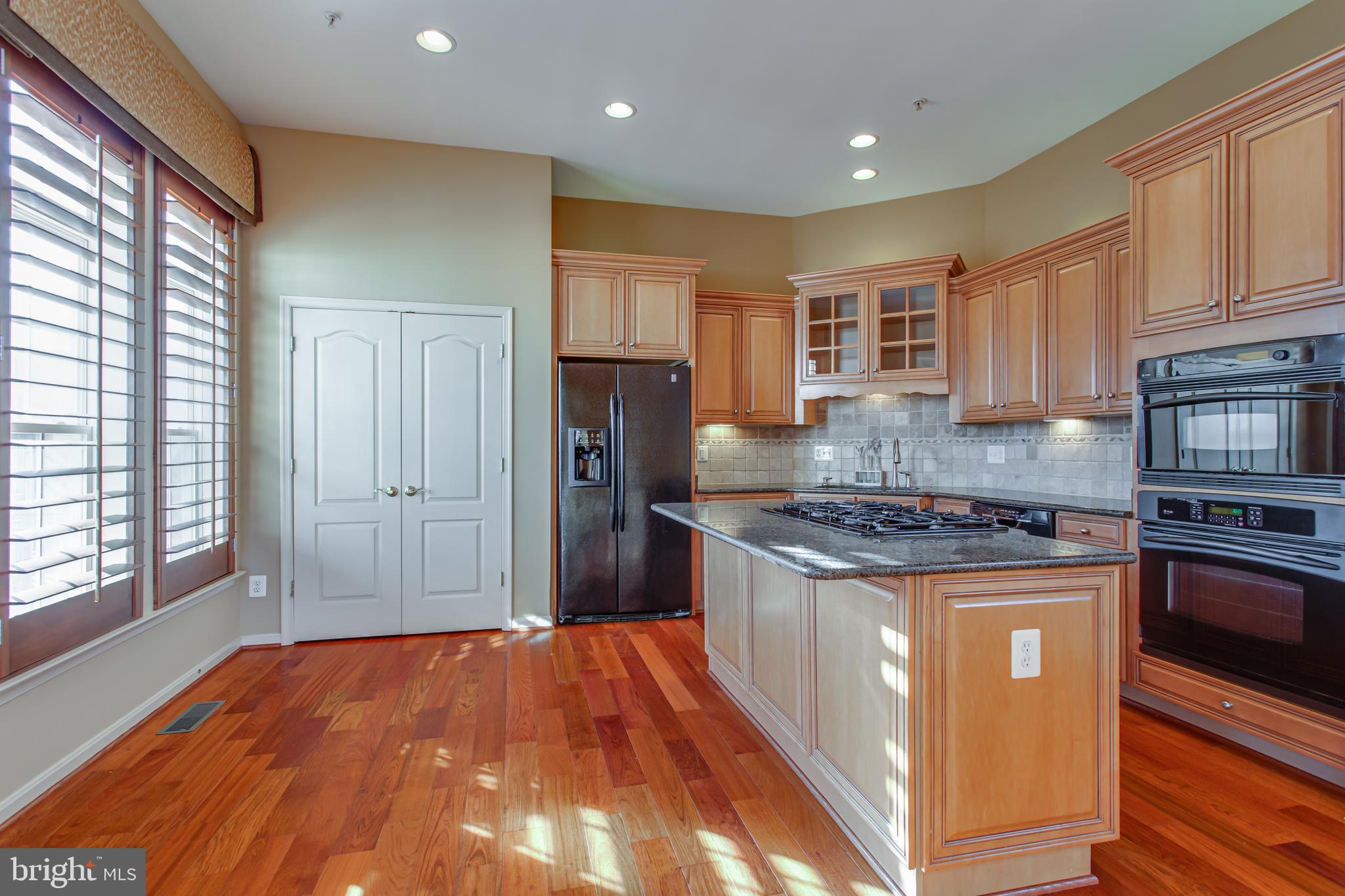 BROADLANDS SOUTH - Residential Lease