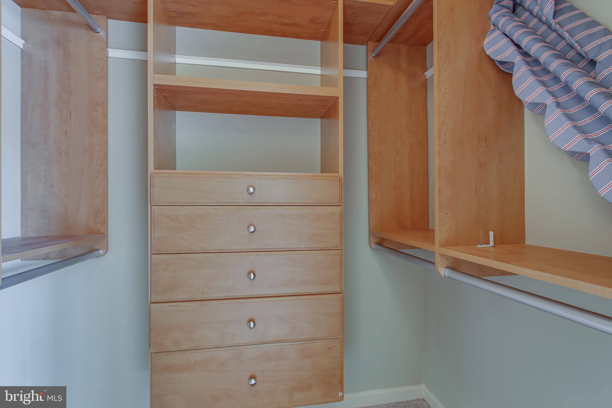 BROADLANDS SOUTH - Residential Lease