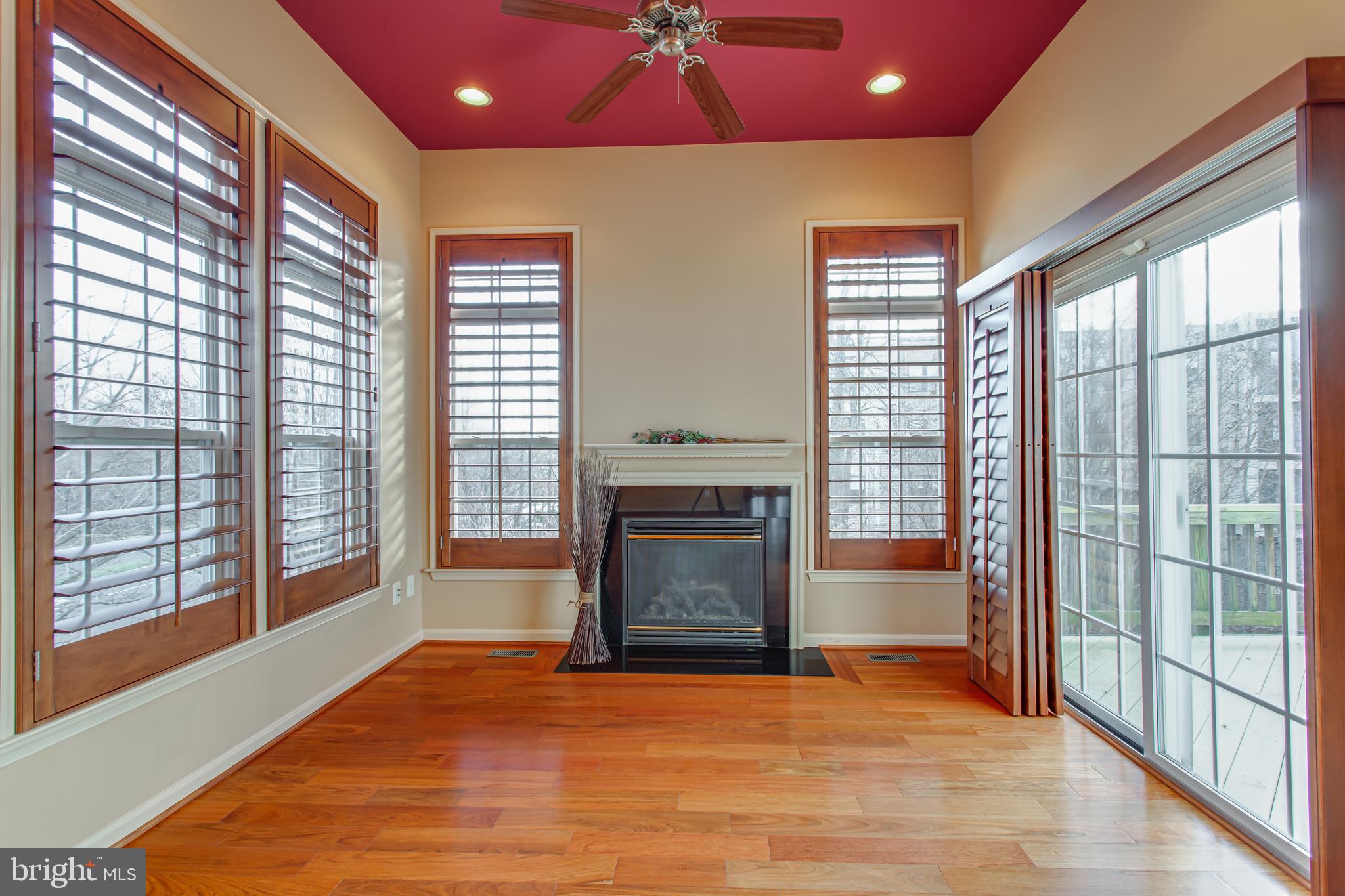 BROADLANDS SOUTH - Residential Lease