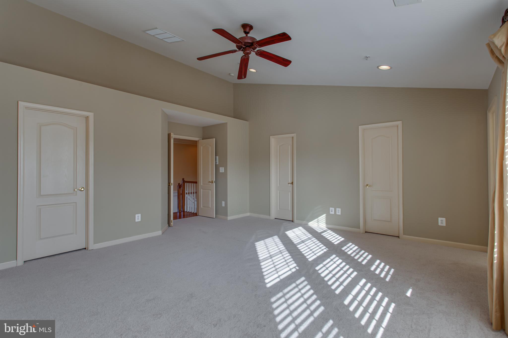 BROADLANDS SOUTH - Residential Lease